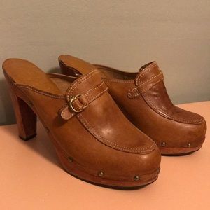 Brown 3 1/2 inch heels